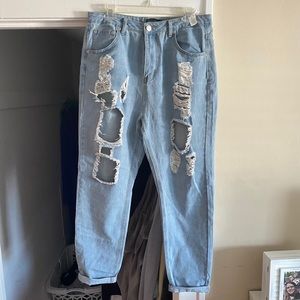 Boyfriend distressed jeans